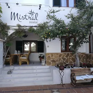 Gasthuis Boutique Hostal Mistral